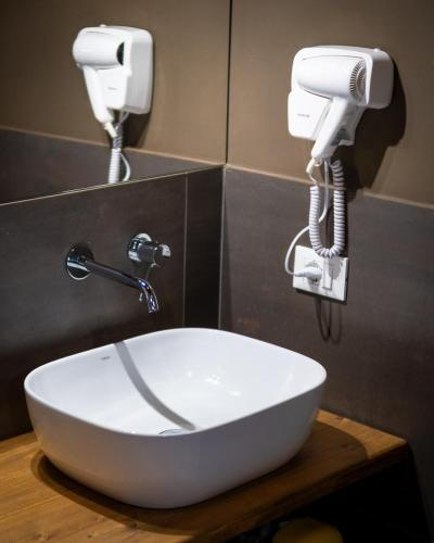 Bagno-camera-A-Famigghia1